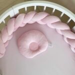 Βρεφικό Ανατομικό Βελούδινο Μαξιλάρι Ύπνου – Pink