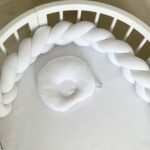 Βρεφικό Ανατομικό Βελούδινο Μαξιλάρι Ύπνου – White